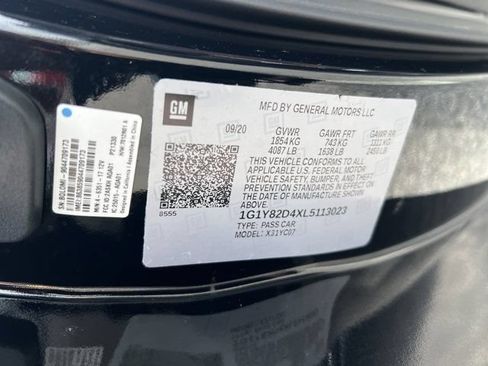 Used 2020 Chevrolet Corvette Stingray Premium Cpe w/ 3LT Preferred Equipment Group RWD image 36
