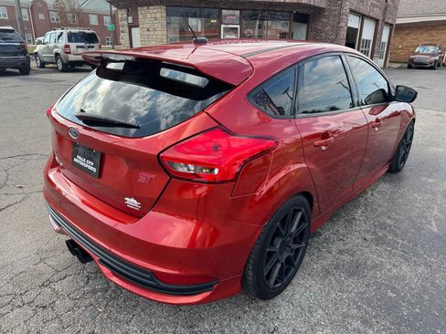Used 2018 Ford Focus ST image 15