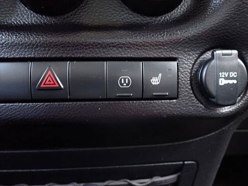 Used 2015 Jeep Wrangler Rubicon AWD/4WD image 12