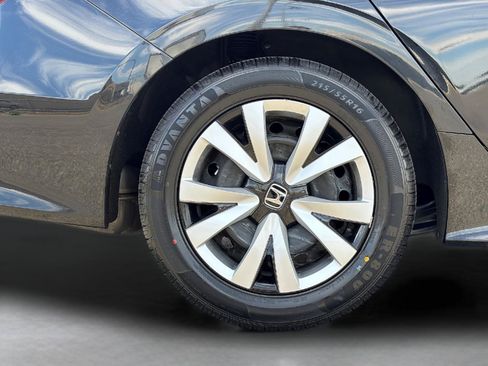 Certified 2025 Honda Civic LX image 9