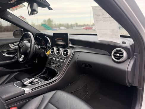 Used 2016 Mercedes-Benz C 300 4MATIC Sedan image 10