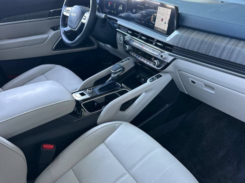 Used 2025 Kia Telluride EX AWD/4WD image 14