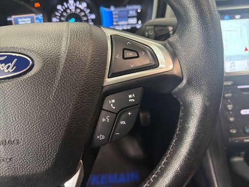 Used 2017 Ford Fusion Energi Titanium FWD image 23