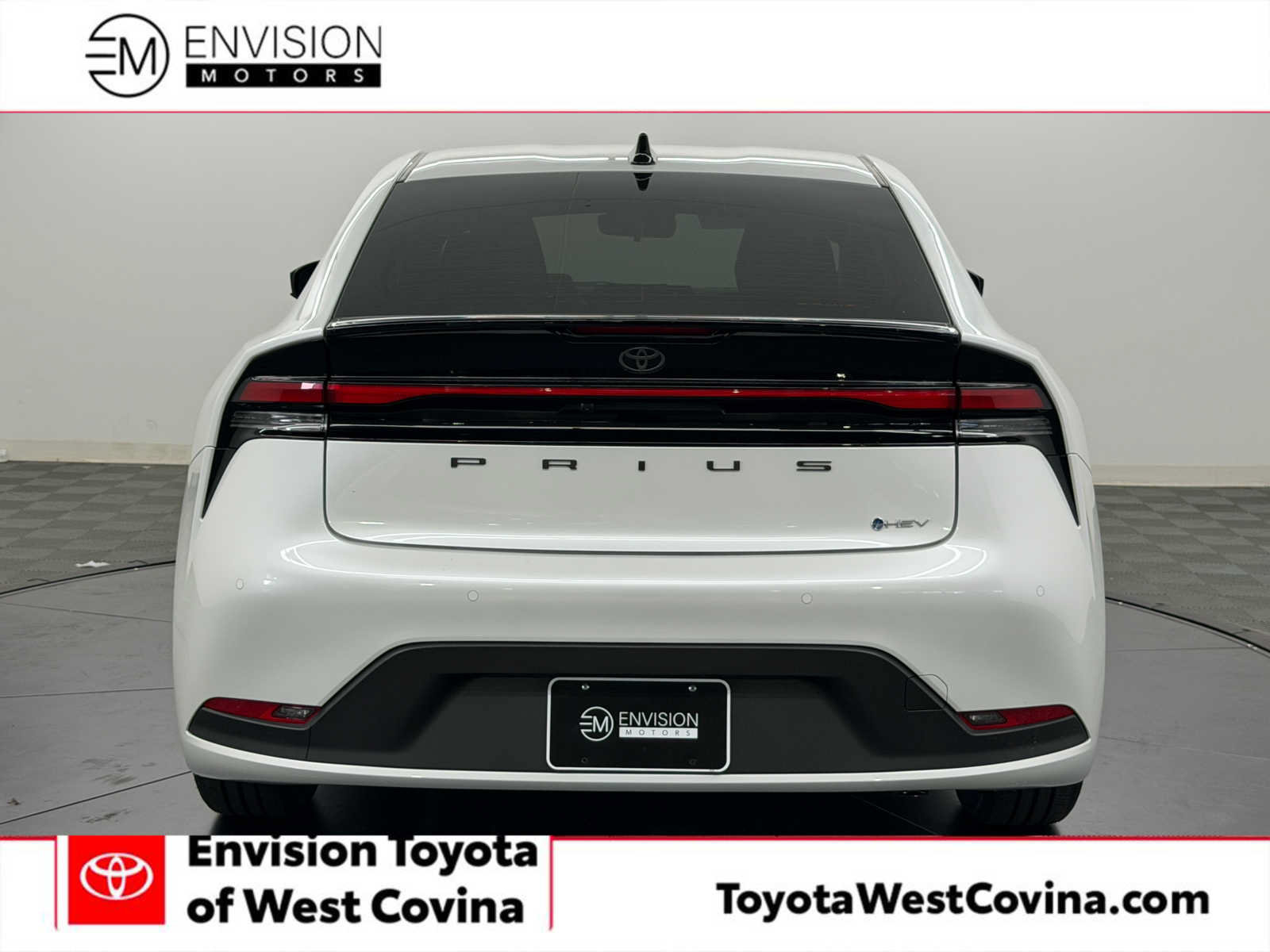 New 2027 Toyota Prius LE FWD image 9