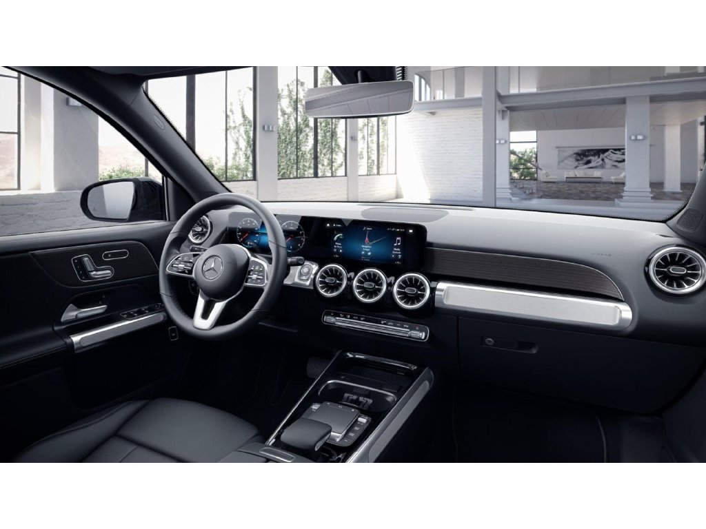 Used 2023 Mercedes-Benz GLB 250 4MATIC image 6