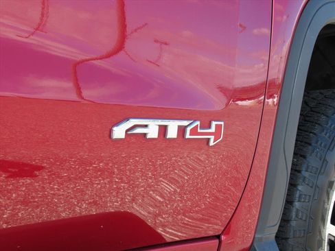 Used 2020 GMC Sierra 1500 AT4 w/ AT4 Premium Package image 8