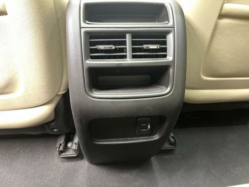 Used 2019 Cadillac XT5 Luxury image 14