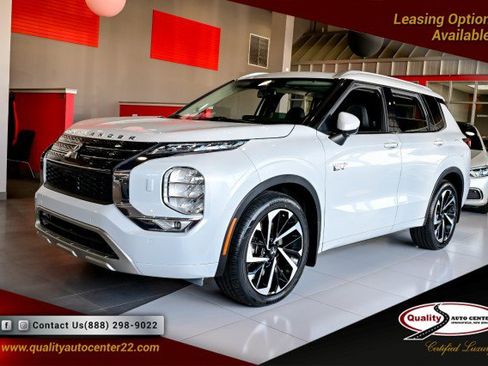 Used 2023 Mitsubishi Outlander SEL 40th Anniversary image 1