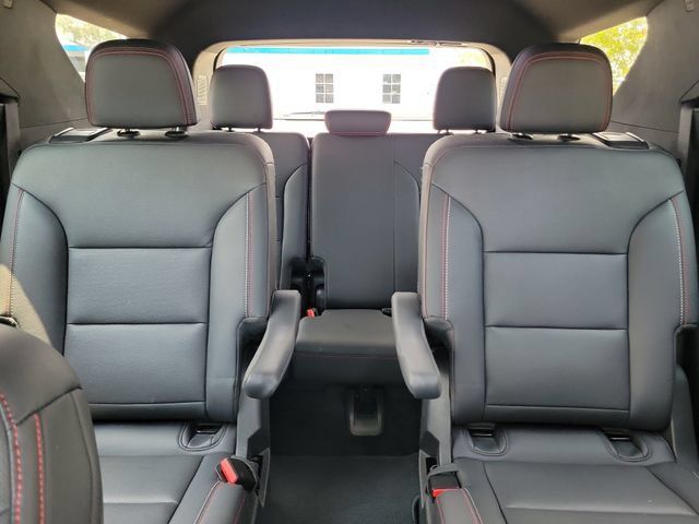 Certified 2024 Chevrolet Traverse Z71 AWD/4WD image 13