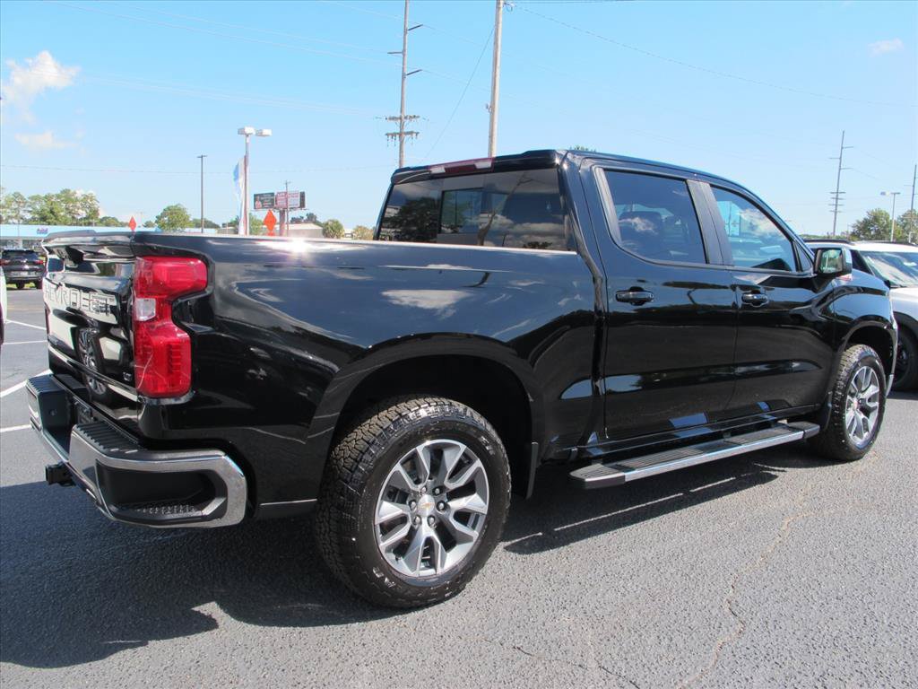 Used 2026 Chevrolet Silverado 1500 LT w/ All Star Edition Plus AWD/4WD image 3