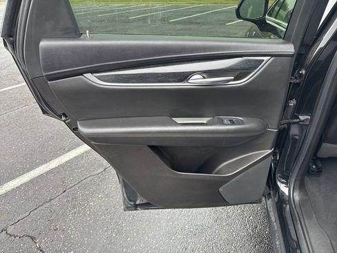 Certified 2022 Cadillac XT5 Premium Luxury image 26