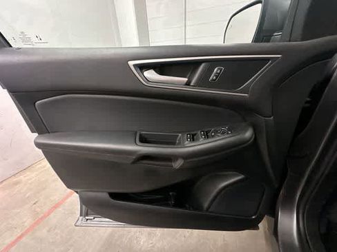 Used 2024 Ford Edge SEL AWD/4WD image 17
