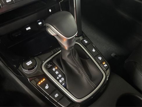 Certified 2025 Kia Seltos EX w/ EX Sunroof Package image 30