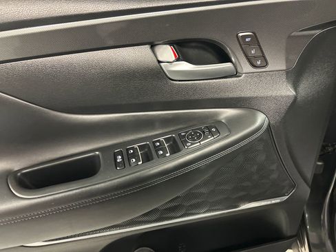 Used 2021 Hyundai Santa Fe Limited image 12