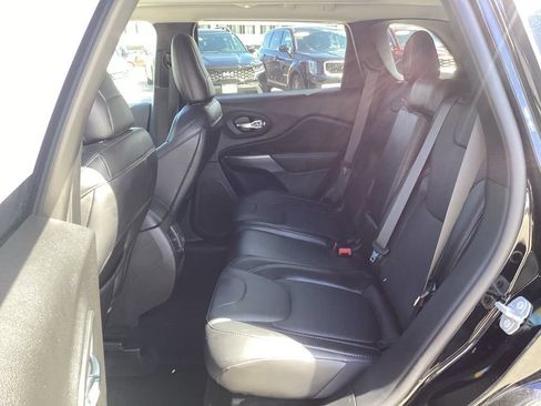 Used 2021 Jeep Cherokee Limited w/ Elite Package AWD/4WD image 15