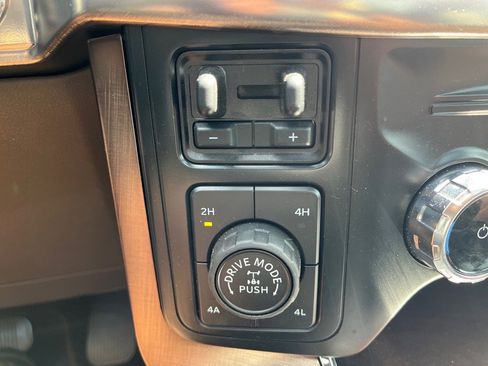 Used 2024 Ford F150 King Ranch w/ FX4 Off-Road Package image 24