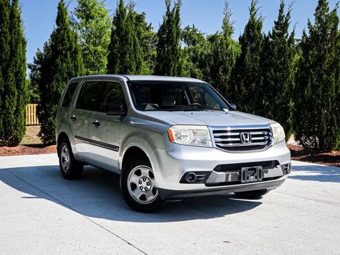 Used 2013 Honda Pilot LX image 2