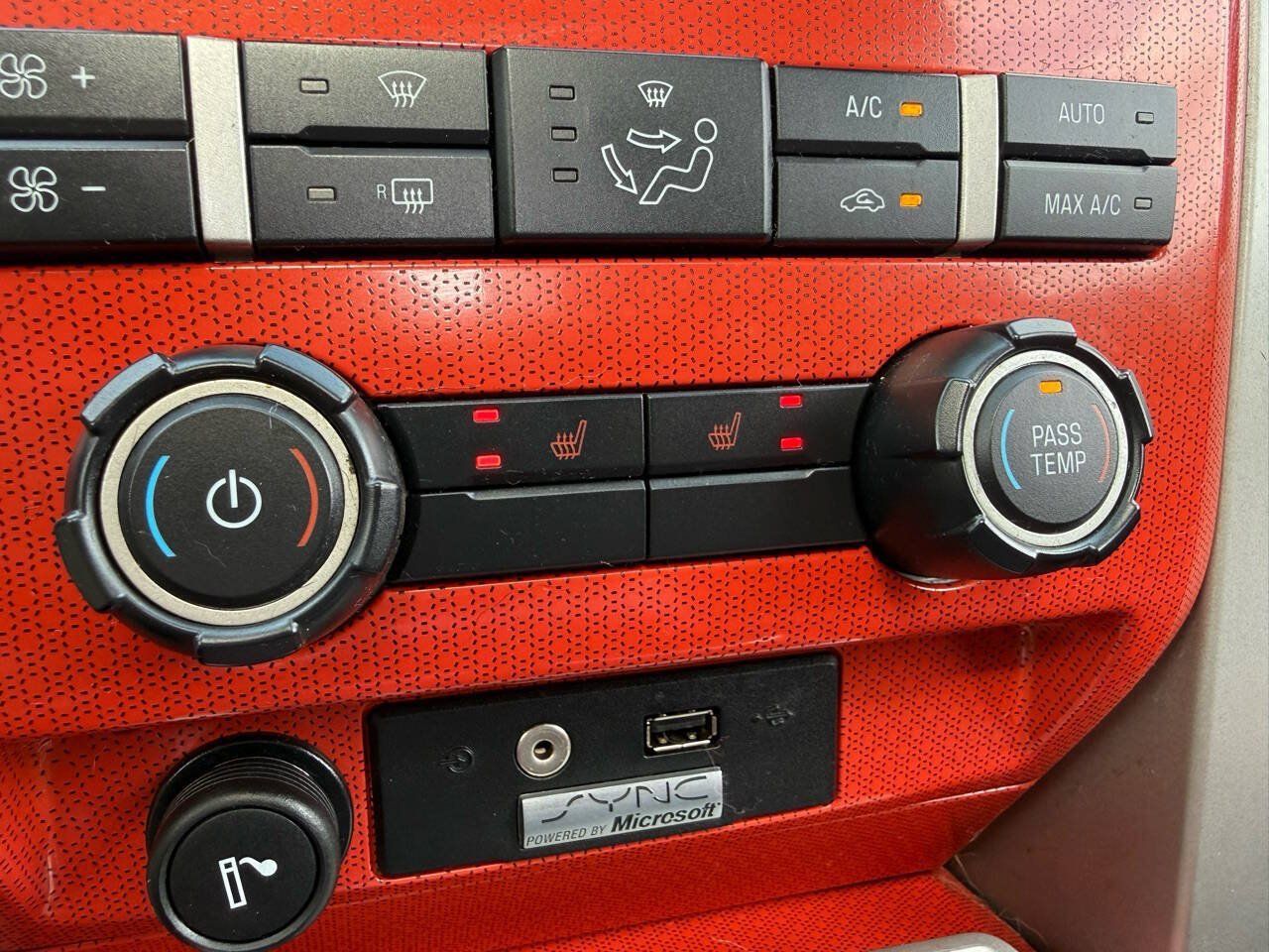 Used 2010 Ford F150 Raptor AWD/4WD image 18