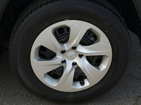 Used 2025 Toyota RAV4 LE image 6