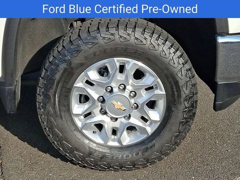 Used 2022 Chevrolet Silverado 2500 LT w/ Convenience Package AWD/4WD image 10