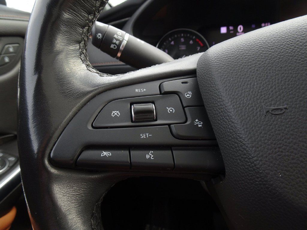 Used 2019 Cadillac XT4 Premium Luxury FWD image 22