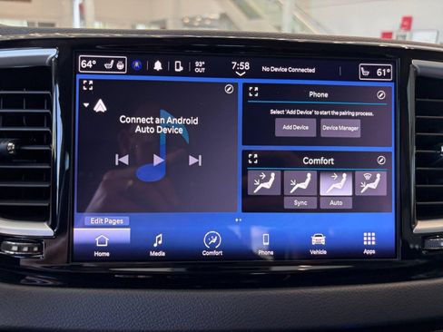 Used 2024 Chrysler Pacifica Touring-L FWD image 28