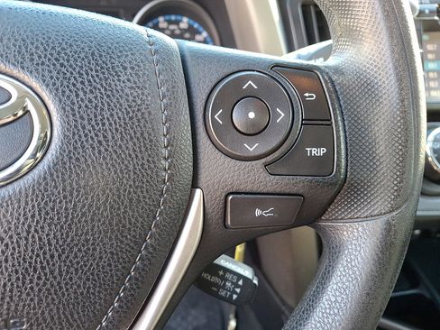 Used 2017 Toyota RAV4 LE image 22