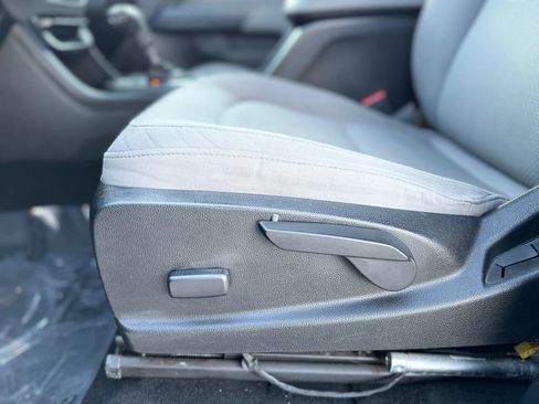 Used 2015 Chevrolet Colorado W/T w/ WT Convenience Package image 22