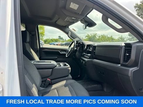 Used 2022 Chevrolet Silverado 1500 LT w/ Protection Package AWD/4WD image 4