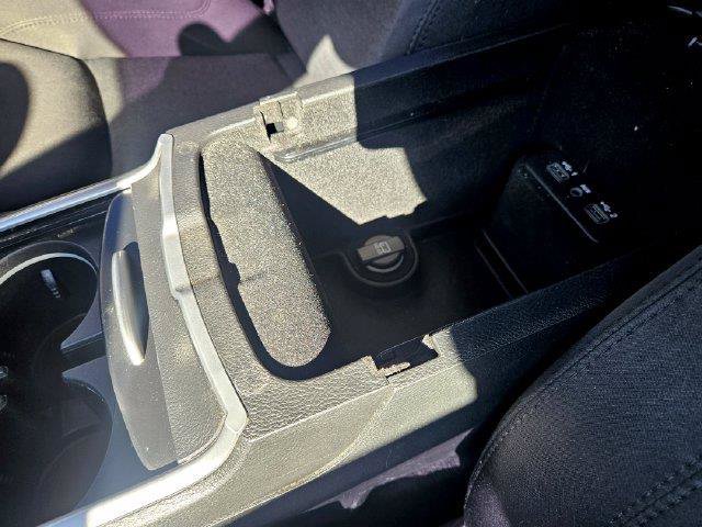 Used 2023 Chrysler 300 Touring w/ Sport Appearance Package RWD image 26