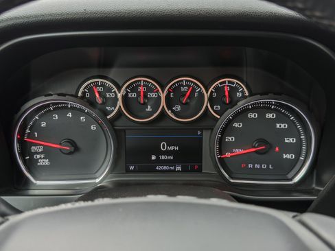 Used 2020 Chevrolet Silverado 1500 LT Trail Boss AWD/4WD image 37