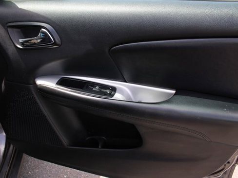 Used 2019 Dodge Journey SE w/ Connectivity Group image 26