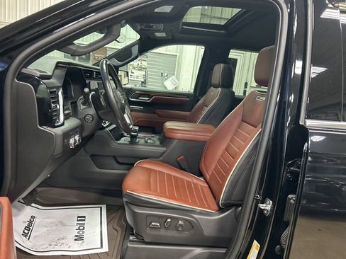 Used 2023 GMC Sierra 1500 Denali Ultimate image 13