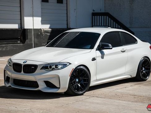 Used 2017 BMW M2 image 41