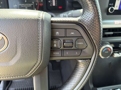 Certified 2025 Toyota Tacoma SR5 image 11