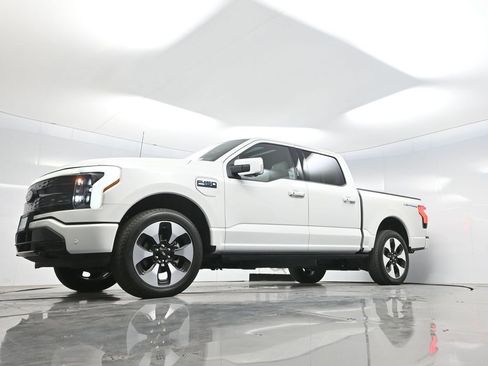 Used 2024 Ford F150 Lightning Platinum AWD/4WD image 49
