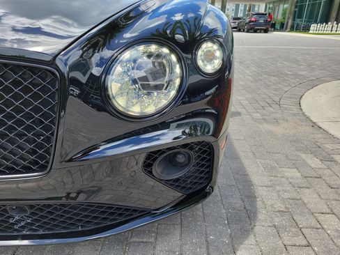 Used 2022 Bentley Continental GT AWD/4WD image 14