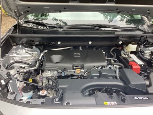 Used 2023 Toyota RAV4 LE FWD image 16
