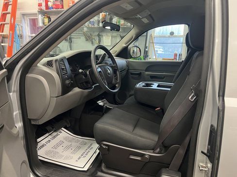 Used 2012 Chevrolet Silverado 1500 W/T image 5