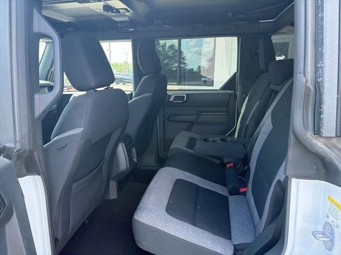 Used 2025 Ford Bronco Big Bend image 5