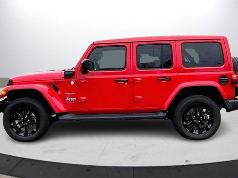 Used 2023 Jeep Wrangler Unlimited Sahara w/ Cold Weather Group image 5