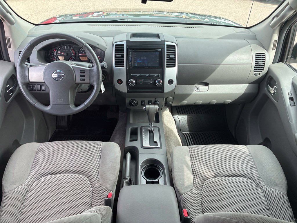 Used 2012 Nissan Frontier SV AWD/4WD image 13