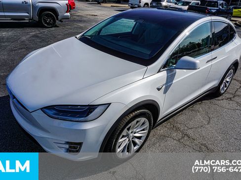 Used 2017 Tesla Model X 90D image 20