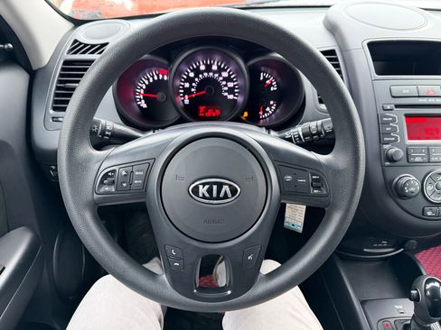 Used 2012 Kia Soul 5dr Wgn Auto Base image 23