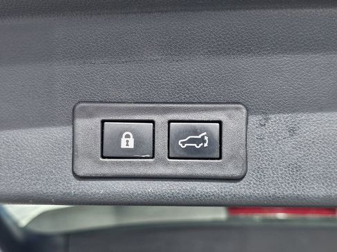 Used 2020 Subaru Ascent Limited w/ Technology Package image 12