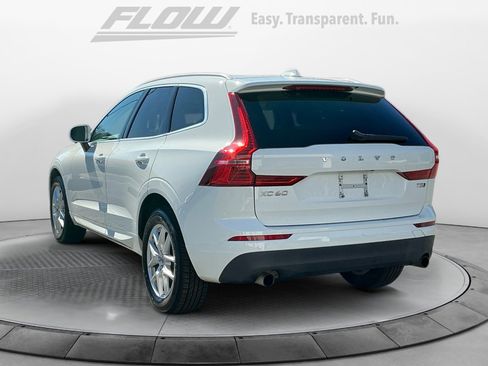 Used 2018 Volvo XC60 T5 Momentum image 6