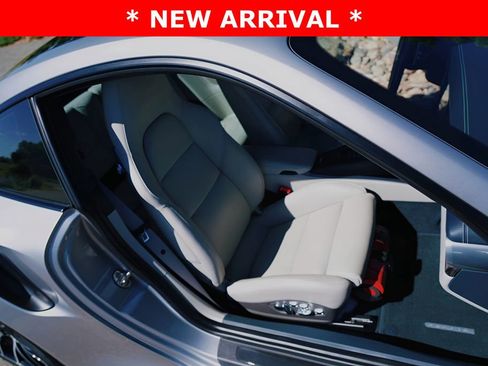 Used 2018 Porsche 911 Turbo S image 22