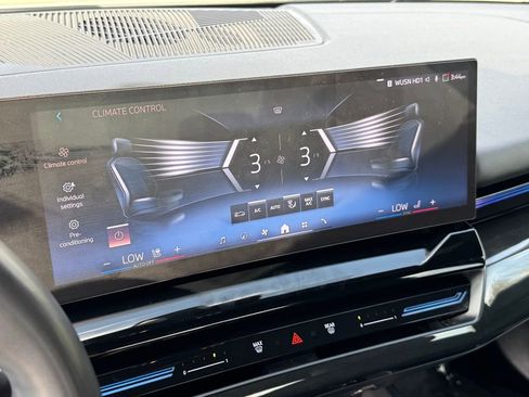 Certified 2024 BMW 530i xDrive AWD/4WD image 13