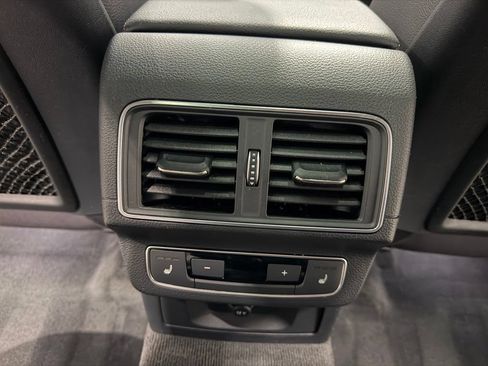 Used 2018 Audi Q5 2.0T Premium Plus w/ Premium Plus Package AWD/4WD image 43