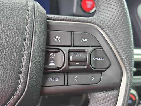 Used 2024 Toyota Tacoma TRD Sport AWD/4WD image 17